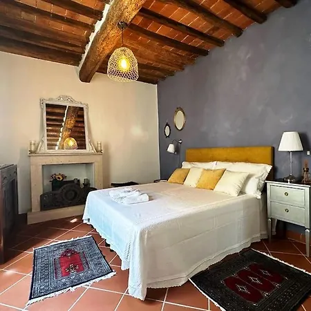Casa Del Glicine - In Palazzo Storico Pugnano