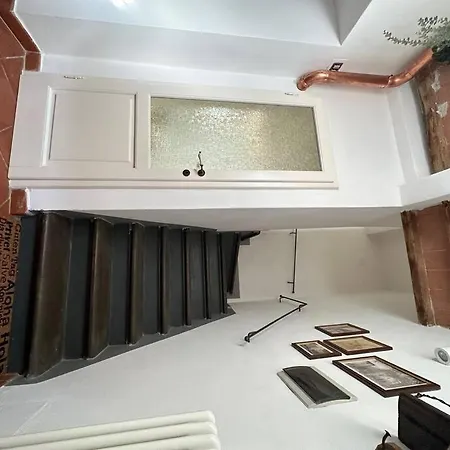 Casa Del Glicine - In Palazzo Storico *